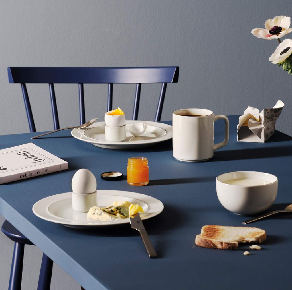 BODUM BLÅ Teller, 23,5 cm, 4er-Set, Porzellan, Entworfen von Architektin und Designerin Grete Meyer, Mikrowellen-, ofen-, spülmaschinen- und gefrierfachgeeignet [Authentisch]