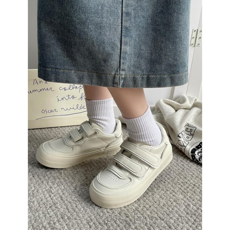 New Products Are On Sale In Spring, New Velcro Leather Board Shoes, Breathable and Versatile Little White Shoes 3335