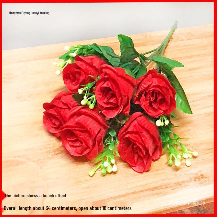 Silk Rose Flower Bouquet: Artificial Flowers for Dining, Bedroom, Living Room Decor and Creative Ornament Figurines.