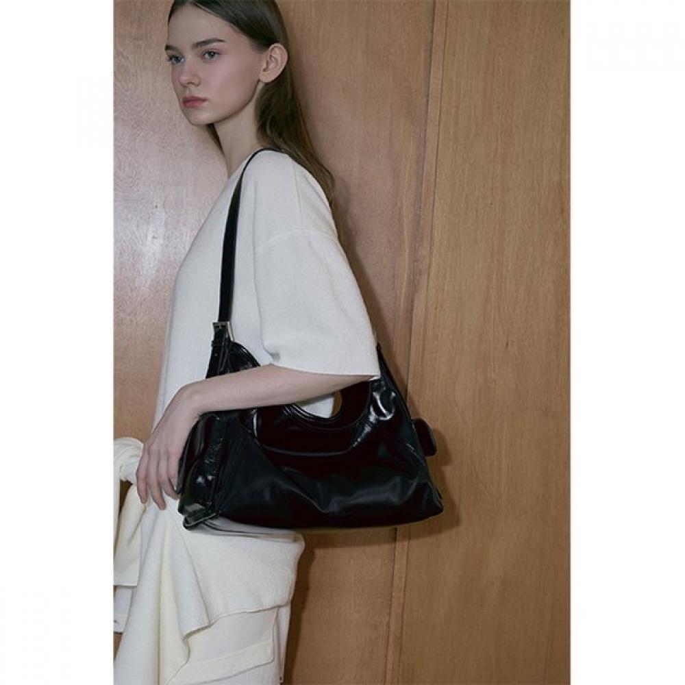 

Soft Square Shoulder Bag Ar7ab224 IV (ivory)/FF
