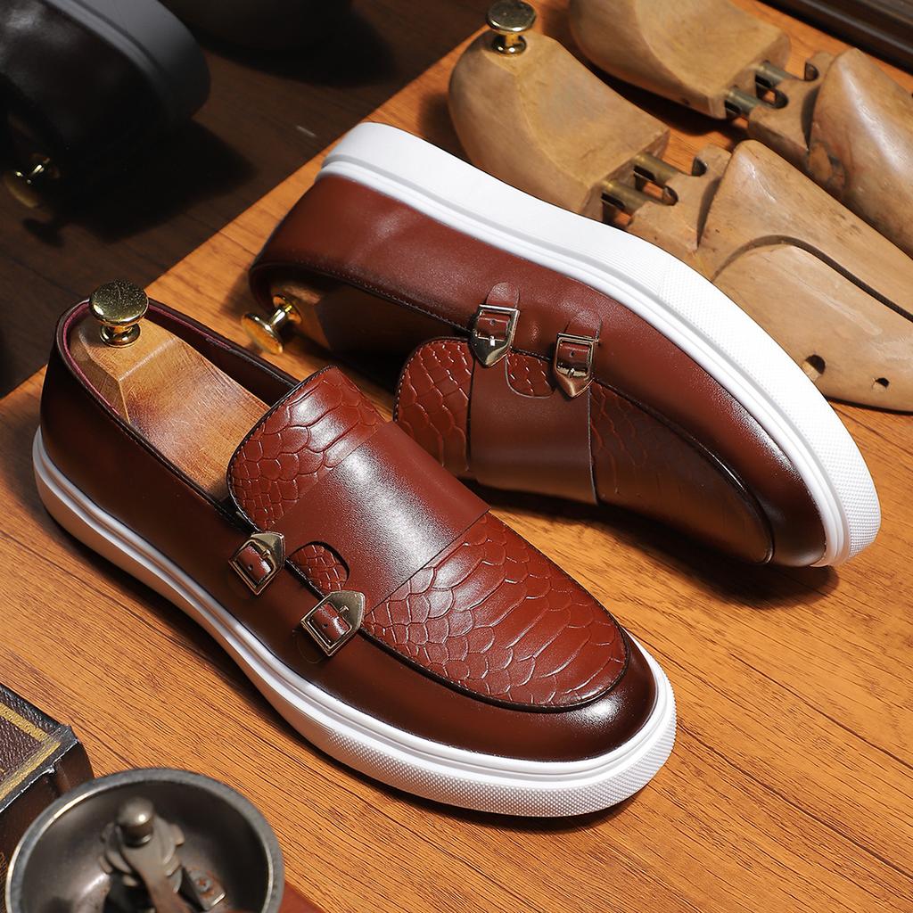 New Shoes for Men Leather Casual Shoes Trend Print Flat Skateboard Monk Shoes Street Cool Slip-on Loafers