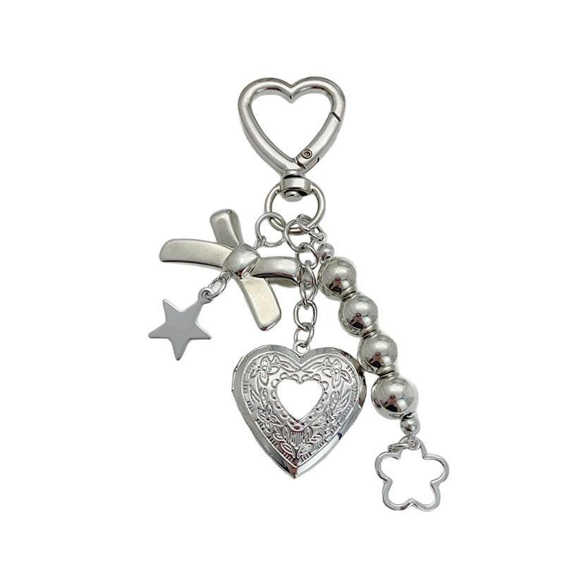 Exquisite Heart Bow Beaded Keychain Fashionable Heart Photo Frame Keychain Creative Backpack Decoration Accessories Gifts