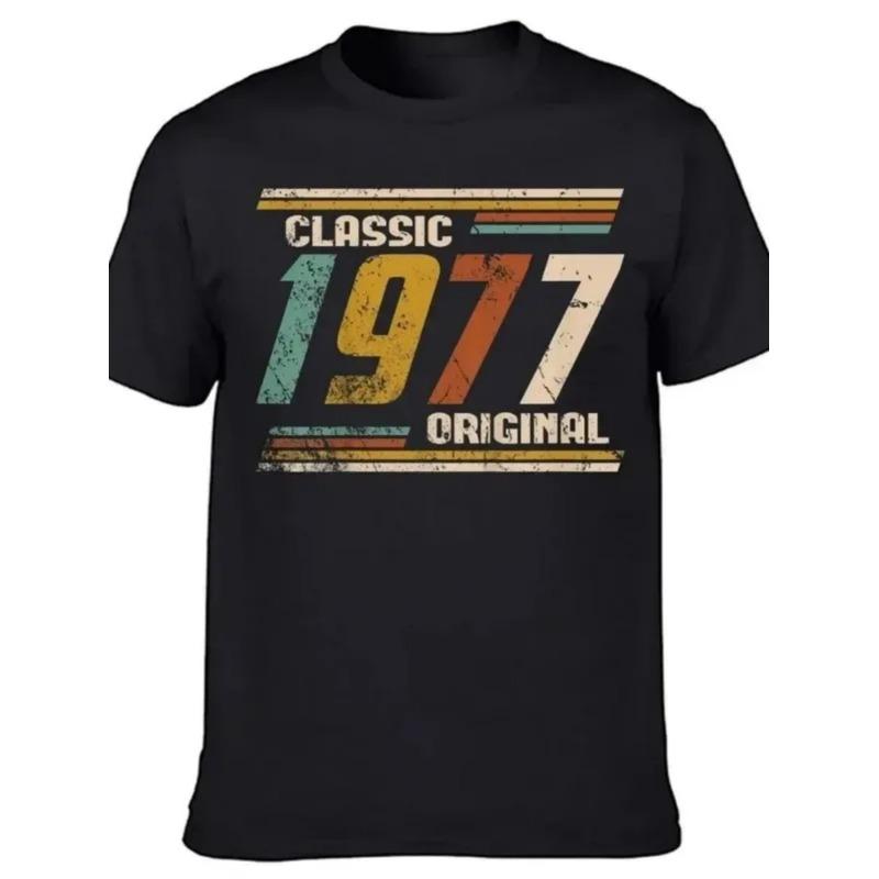 T-shirt Grafica Retrò Vintage da Uomo 1977 - Nostalgia Anni '70 Cassetta Musicale & Stampa Audace 1977, Streetwear Retrò Usurato, Vestibilità Comoda Manica Corta Girocollo
