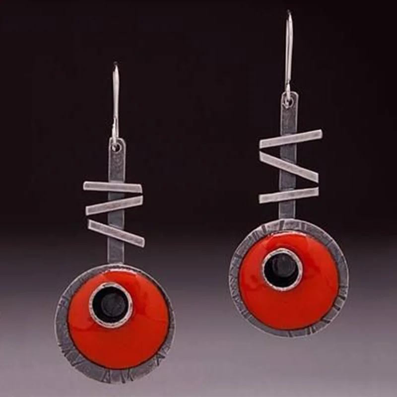 

1 Pair Vintage Tribal Style Drop Earrings - All Seasons Suitable красный
