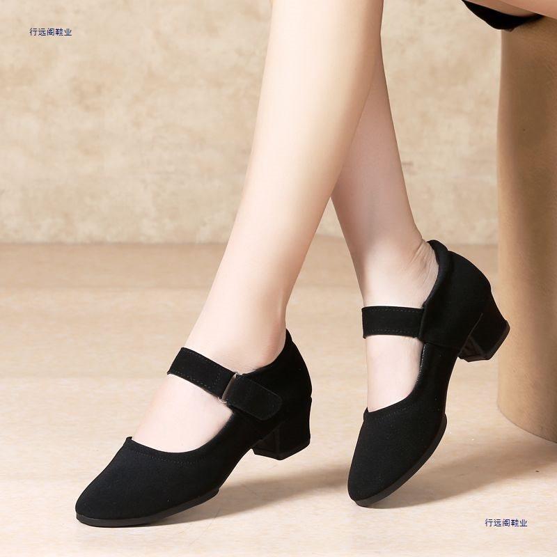 New black square dance shoes women's mid-heel soft-soled mother dance shoes adult four-season dance shoes old north cloth shoes