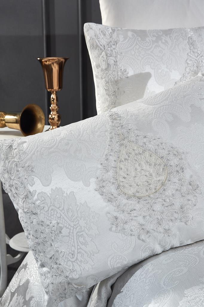 Omrum Bettwäsche-Set, Tagesdecke 250x260, Laken 220x240, Chenille-Stoff, Creme - Silber