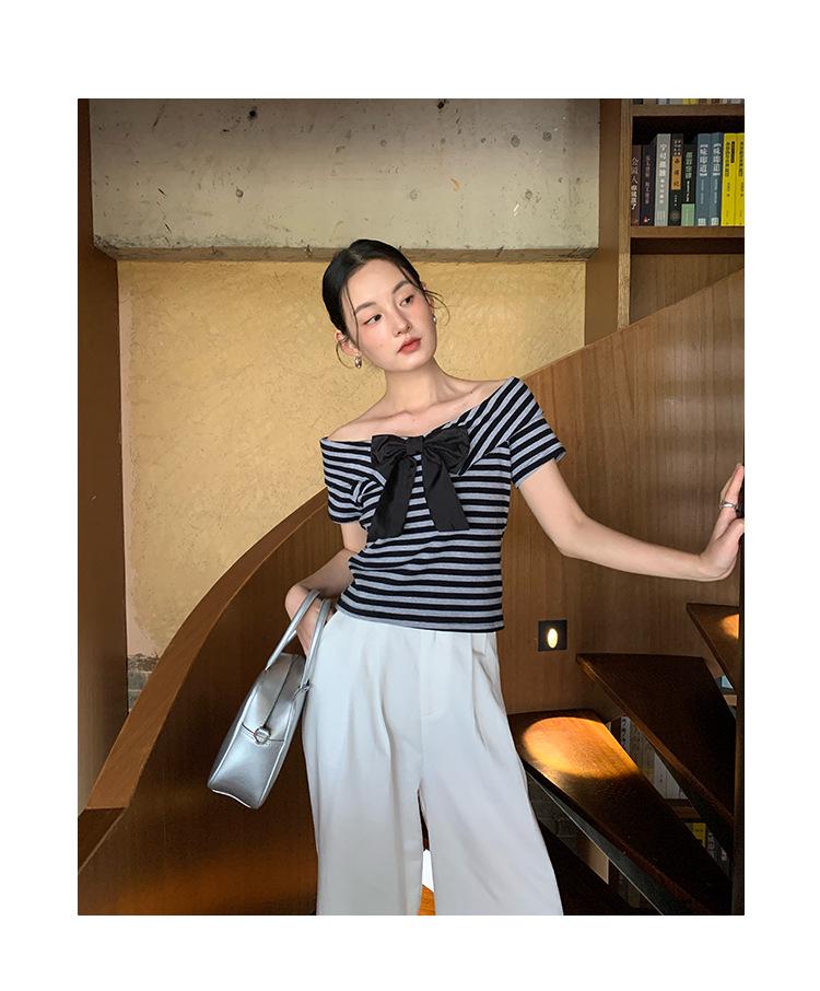 Interpret Beauty 2025 Summer French Sweet Off-Shoulder Striped T-Shirt, S5018