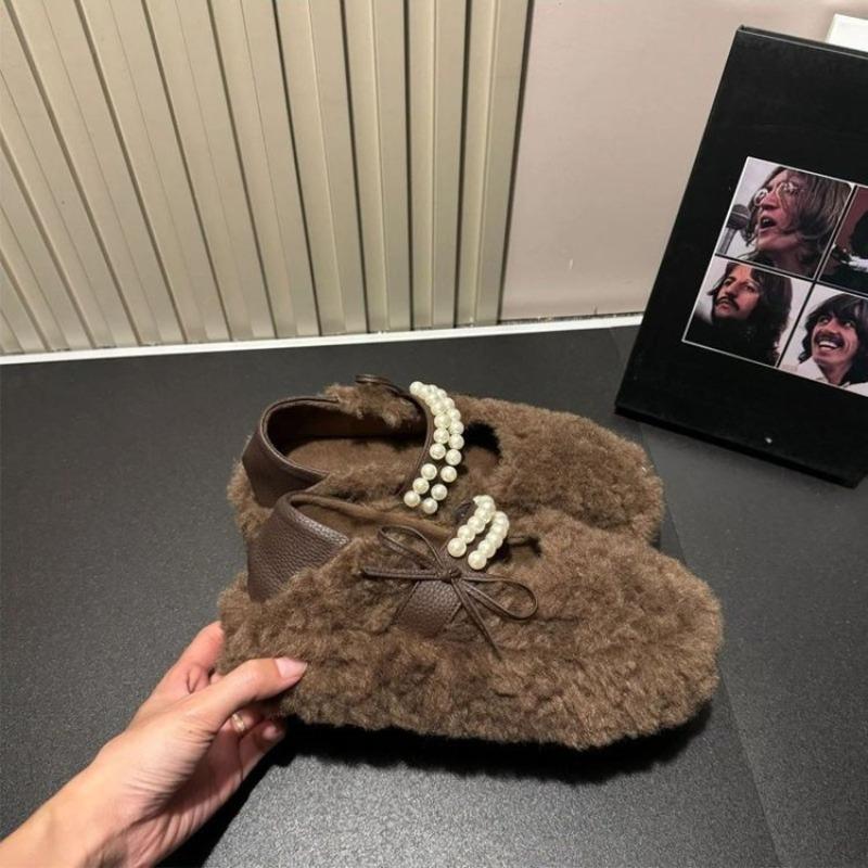 Thick-soled and Fleece-lined Shoes - A New Style That Is Highly Versatile and Comfortable. Cotton Shoes.