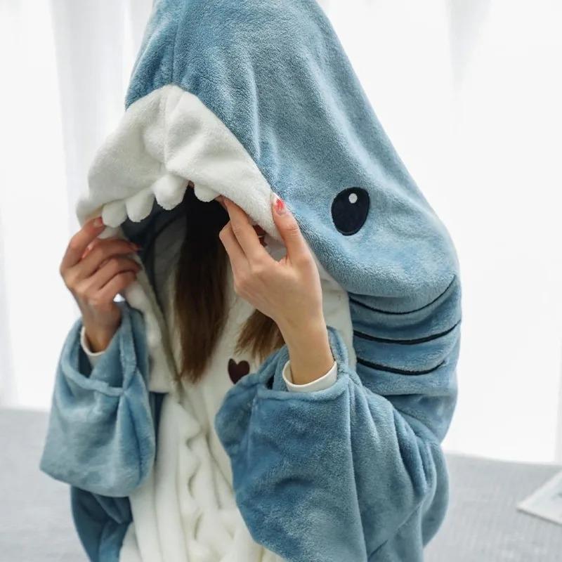 Wearable Shark Blankets Women Flannel Hoodie Blankets Cute Soft Shark Pajamas Warm Shawl Plaid Gown Comfy Bathrobe Homewear
