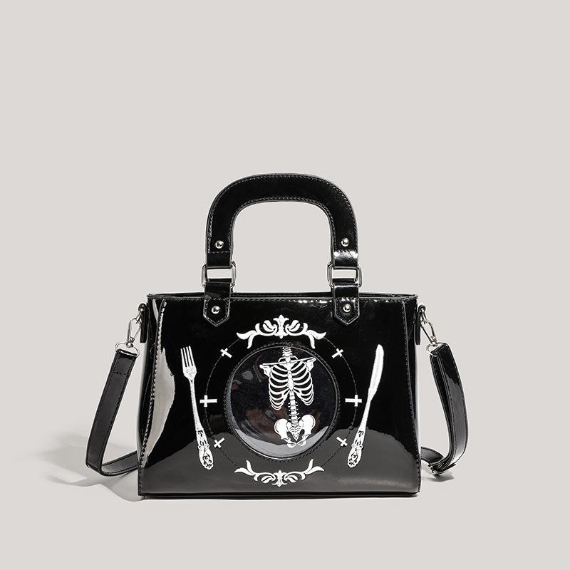 

Snack bone new sweet and cool one-shoulder armpit bag two-dimensional girl чёрный