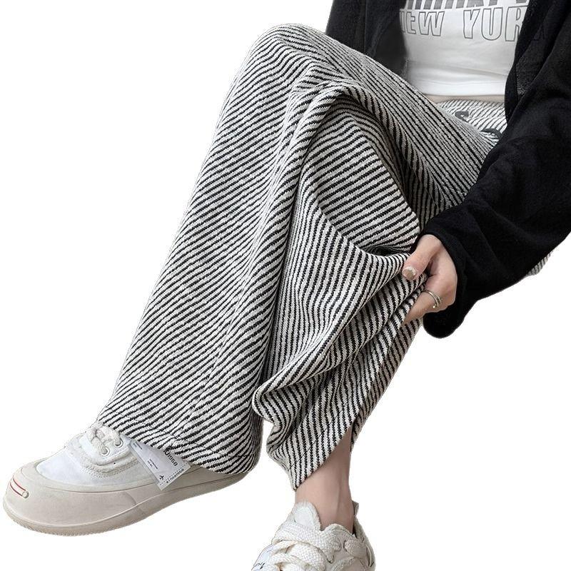 Sommerhose für kleine Frauen mit hohem Bund, Streifen und weitem Bein