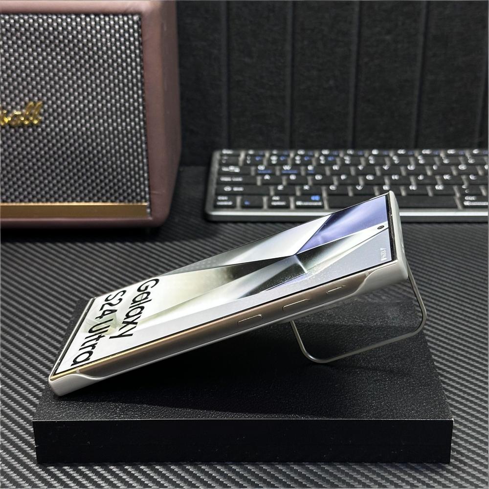 Luxury Broderless Magnetic Camera Stand Holder Case For Samsung S26 Ultra S25 FE S24 Plus For Magsafe Wireless Charging Cover