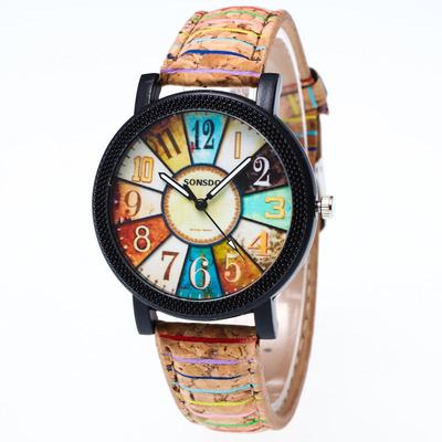 (Projector)  Pattern Leather Band Analog Quartz  Wrist Watches