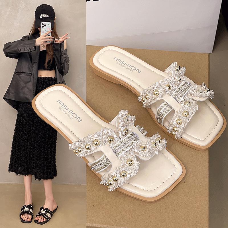 2025 summer new Xiaoxiangfeng outer wear flat-bottomed slippers female summer fairy versatile fashion soft-bottomed beach sandals