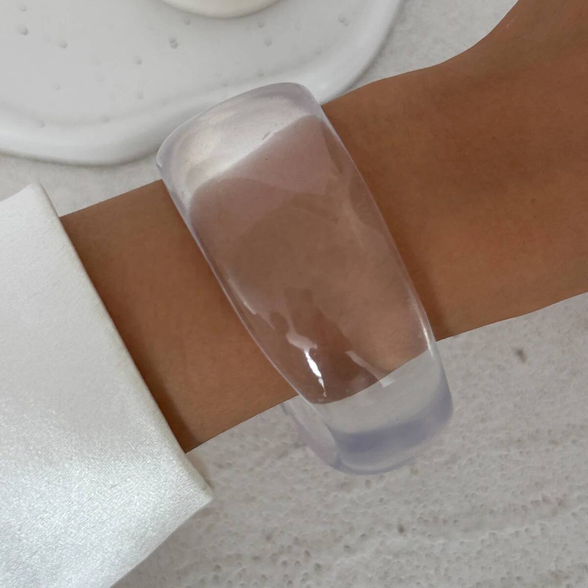 Salircon 3 Стиля Панк Геометрические Прозрачные Акриловые Смоляные Широкие Браслеты для Женщин Модные Серебристого Цвета Металлические Браслеты Парные Украшения