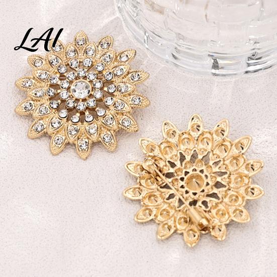 Women Fashion Jewelry Sparkling Rhinestone Sunflower Brooch Golden Plated Floral Lapel Vintage Flower Brooch Pin Dainty Clothing Accessory for Girls