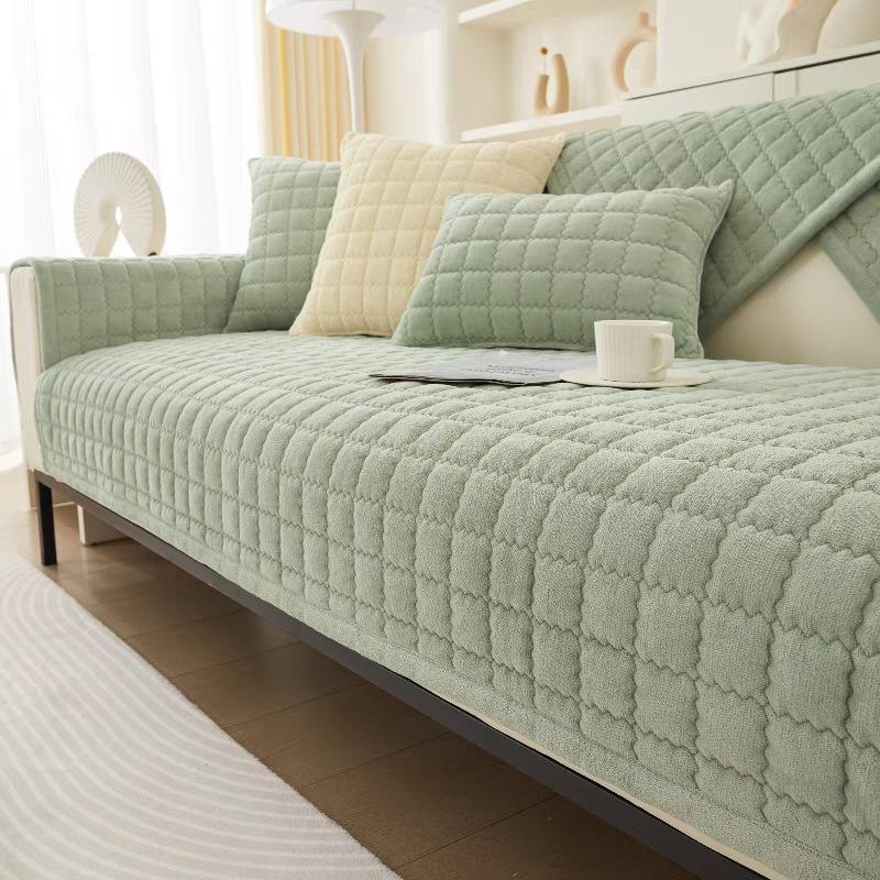Thickened Milk Velvet Non-Slip Plaid Sofa Cover Plush Sofa Cushion Winter Flannel Solid Color Sofa Backrest Armrest Velvet Towel