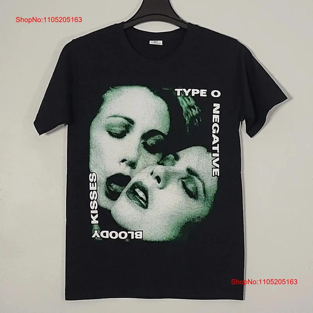 TYPE O NEGATIVE Bloody Kisses S SMALL T Shirt Blackunisex Band Logo vintage Washed Comfortable Stylish Top For Everyday Wear