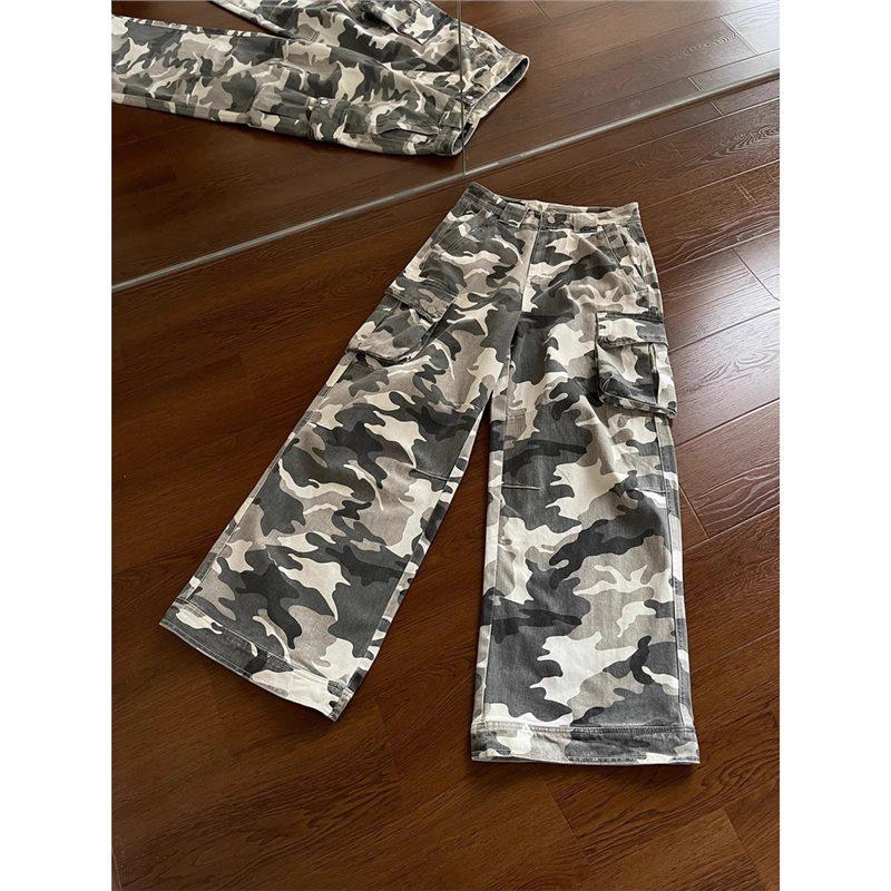 American Heavy Splicing Camouflage Tooling Jeans Men and Women Couples Big Pockets Loose Scimitar Wide Legs Straight Trousers
