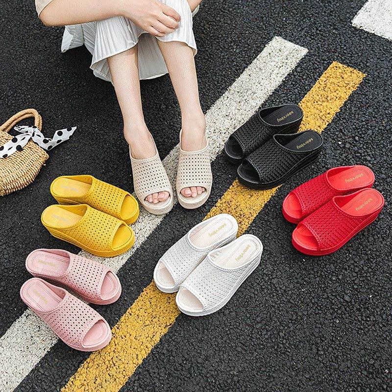 Cool Slippers for Women In Summer, Sloping Heels, Thick Soles, Fashionable Outdoor Beach Shoes, Mesh Hollowed Out Women's Slippers