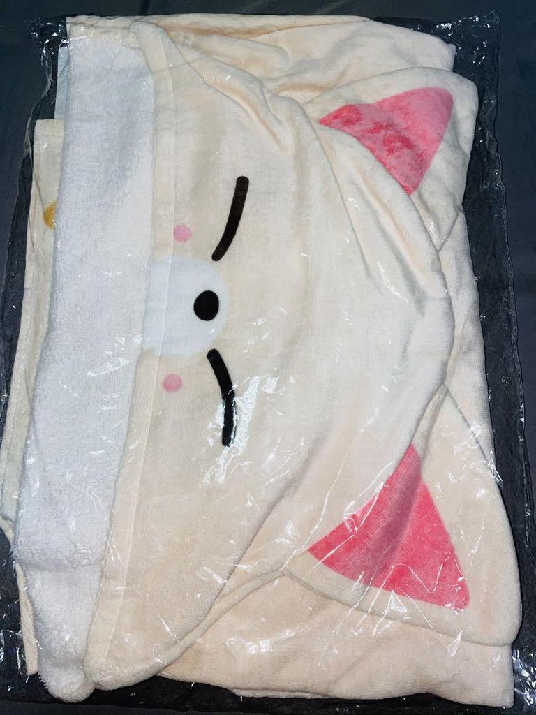[USED] Foxiny Ien Hooded Towel