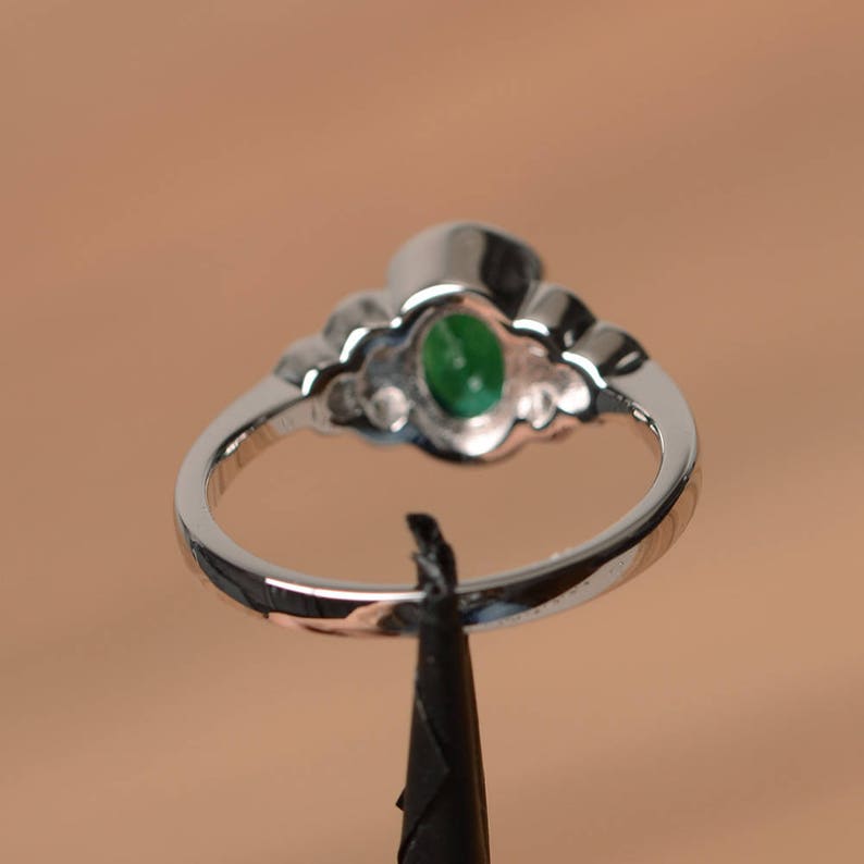 Women's Green Emerald Oval Cut Gemstone Ring 925 Sterling Silver Statemnet May Birthstone Wedding & Anniversary Wear Band