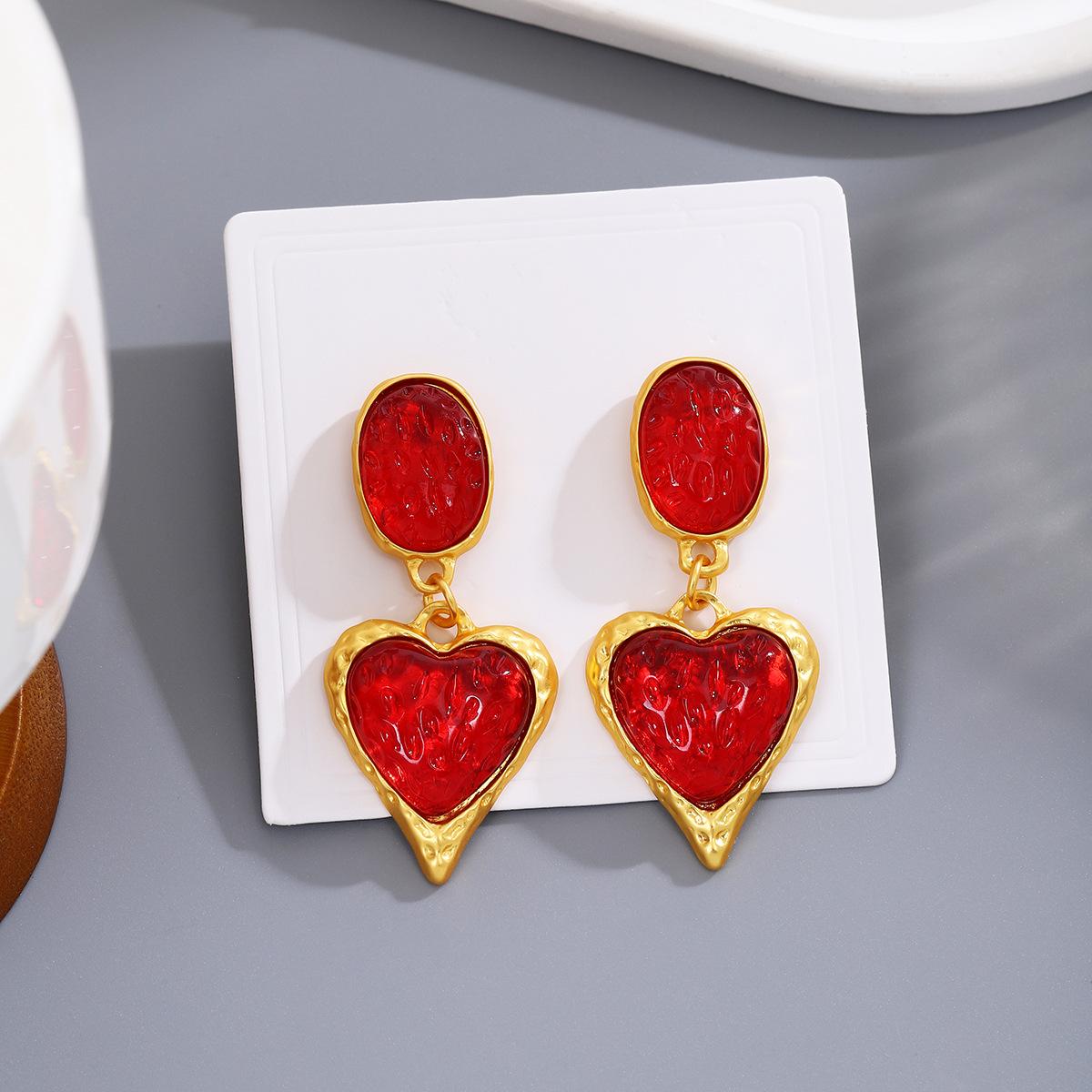 Light Luxury Medieval Geometric Oval Earrings, Retro Temperament Pleated Love Resin Earrings For Women