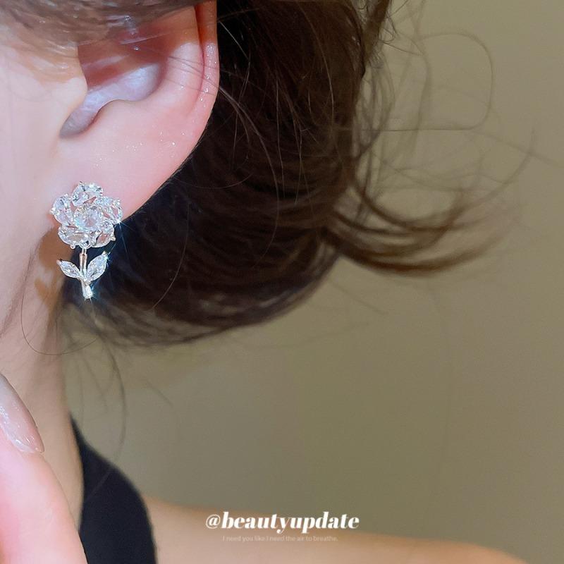 True love comes~ Super flash zircon flower stud earrings sweet design earrings light luxury high-end exquisite earrings women