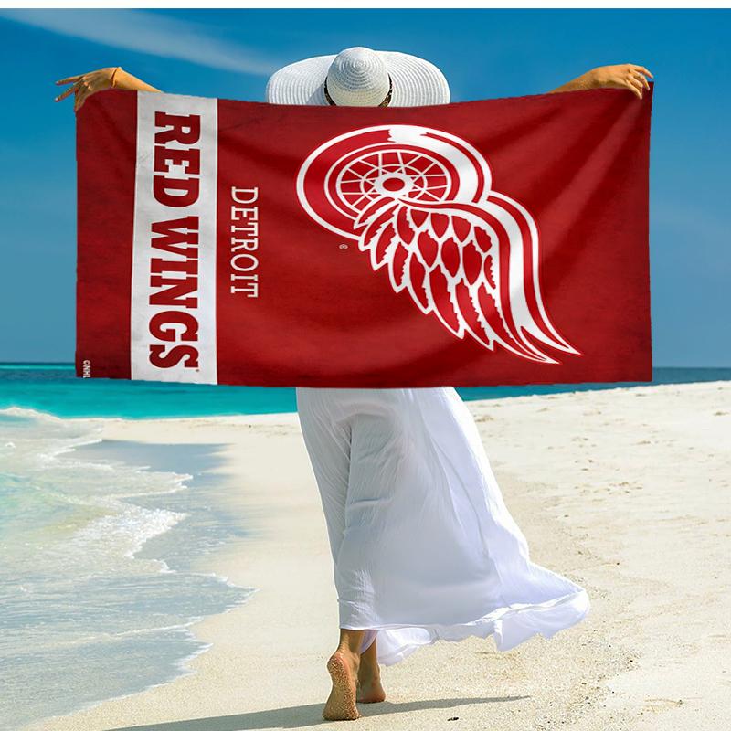 RedWings Fashion Beach Towel: Ideal for Summer Adventures Soft, absorbent and quick drying suitable for swimming and bathing