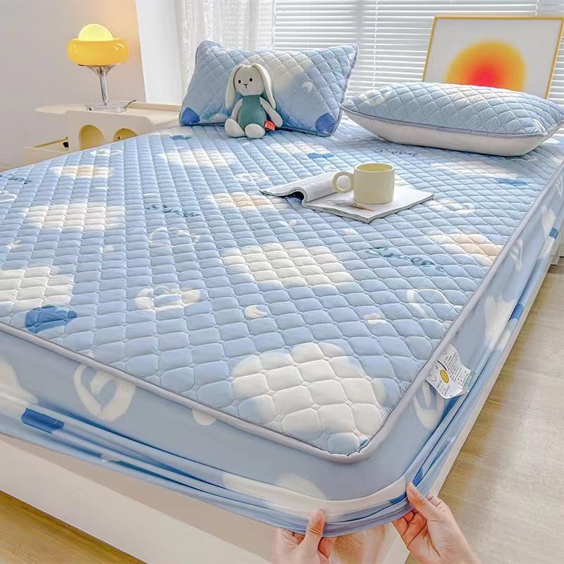 Soft Brushed Thicken Quilted Mattress Cover Breathable Anti-mites Al-inclusive Queen Size Bed Cover Not Included Pillowcase