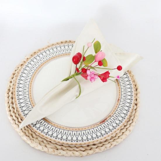 Heart Shaped Napkin Rings Simulated Flower Napkin Holder for Valentine's Day And Wedding Elegant Table Setting Decor