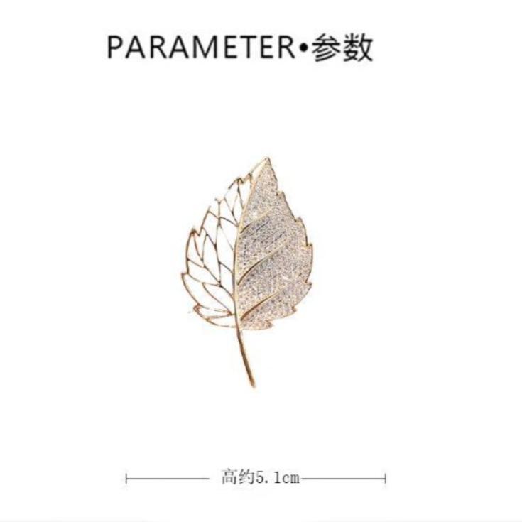 Elegant Gold Color Hollow Rhinestone Leaves Brooch Shiny Crystal Women's Brooches Metal Pins Party Badge Jewelry Gifts