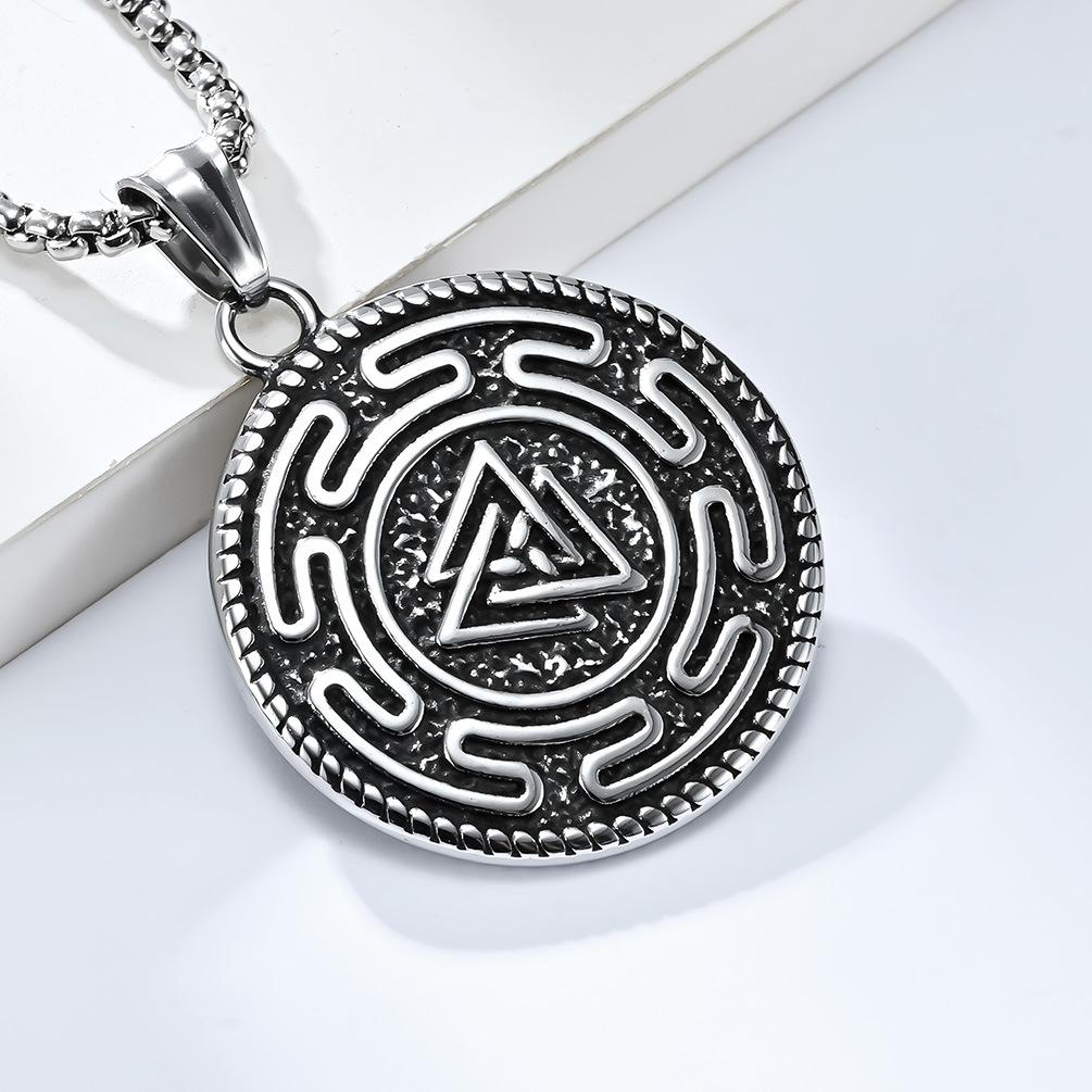 Retro Wolf Head Pendant ,Niche Personality Wear Titanium Steel Necklace