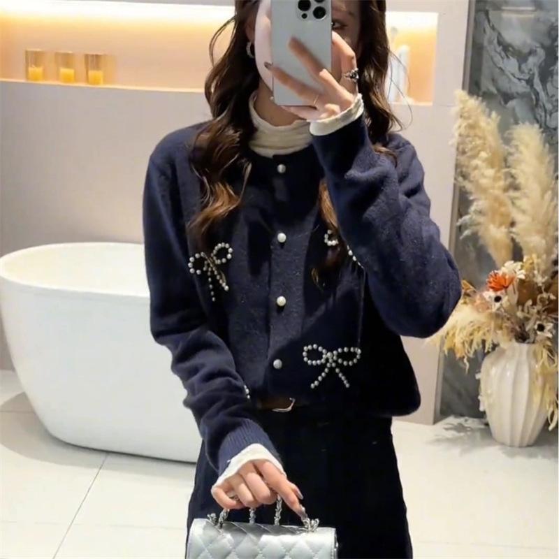 Retro beaded bow button sweater winter Hong Kong style crew neck knitted sweater versatile stacked coat