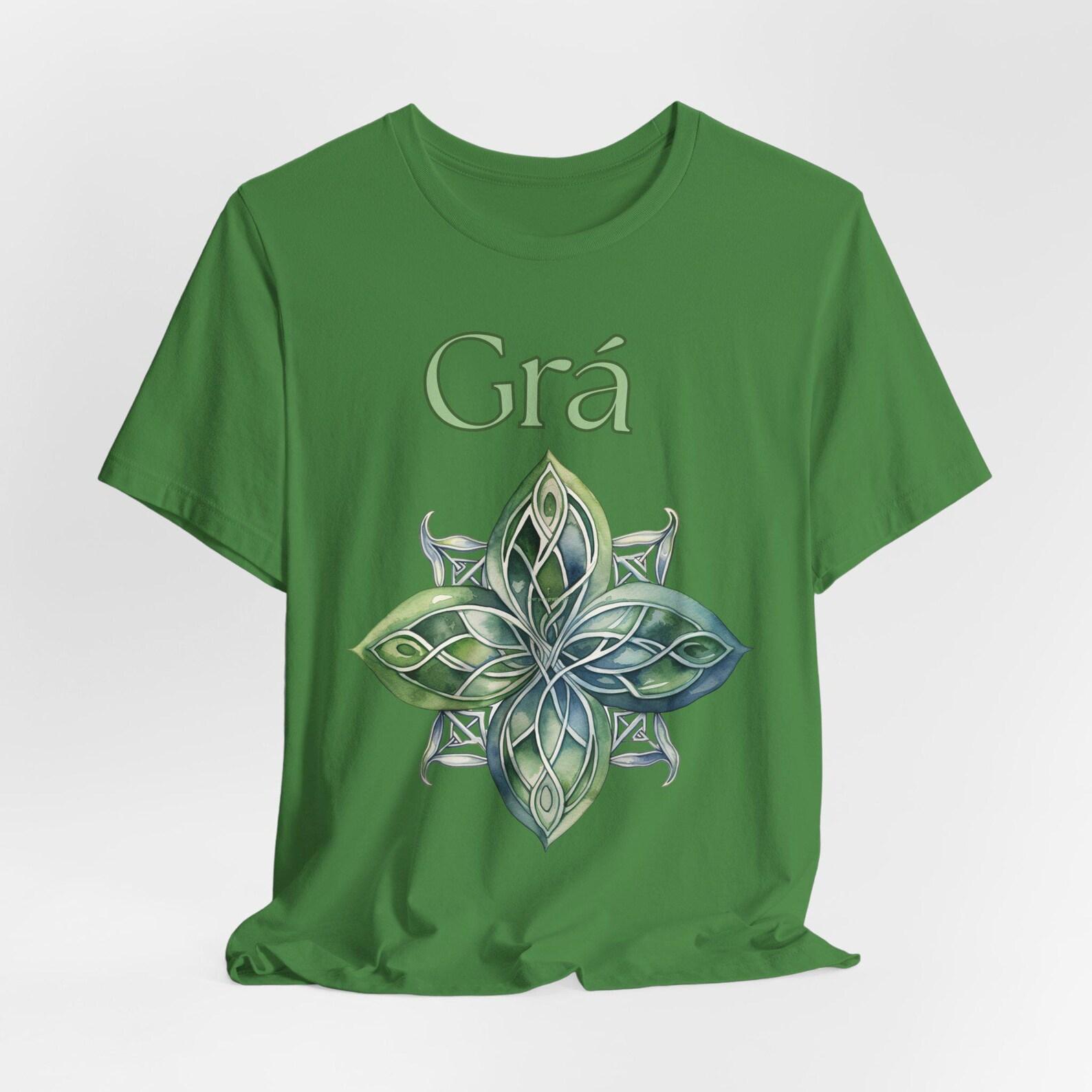 Irish Grá Love T-Shirt, Gaelic Celtic Knot Design Tee M