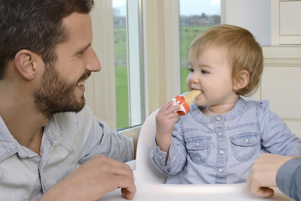 Kidsme Mogfi Plus Squeeze Cup Months and Easy To Eat Even When Your Baby Starts Eating Includes Silicone Pinch Ball + (6 Up) - More! (Lime)