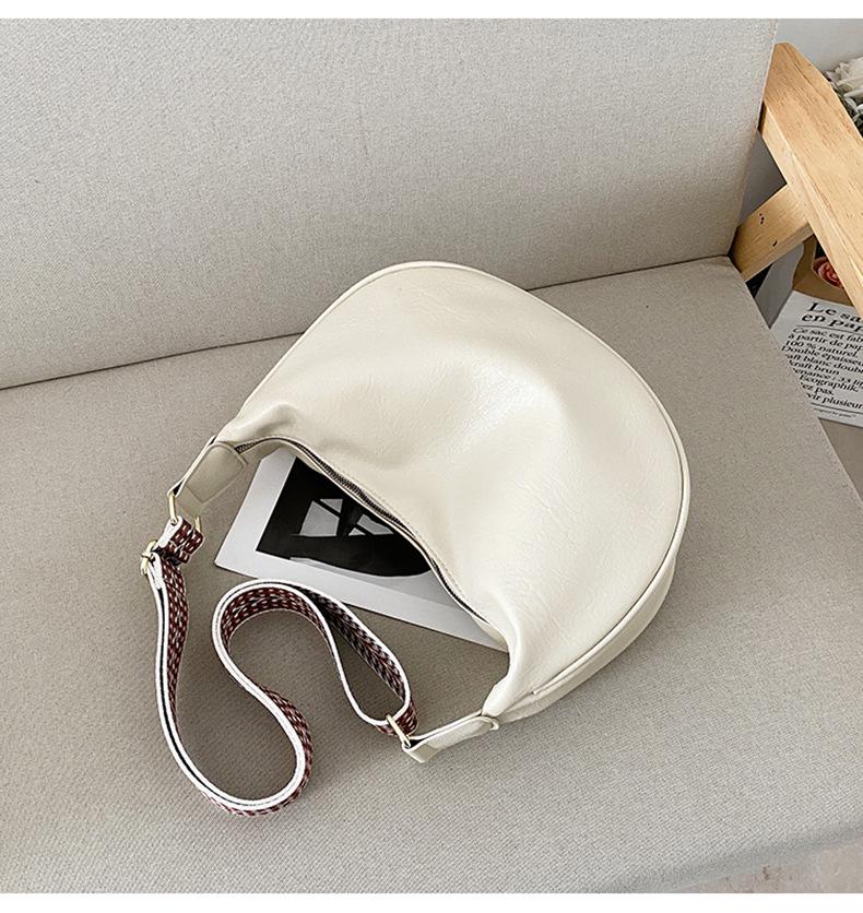 Korean Style Soft Leather Niche Women's Casual Crossbody Dumpling Bag