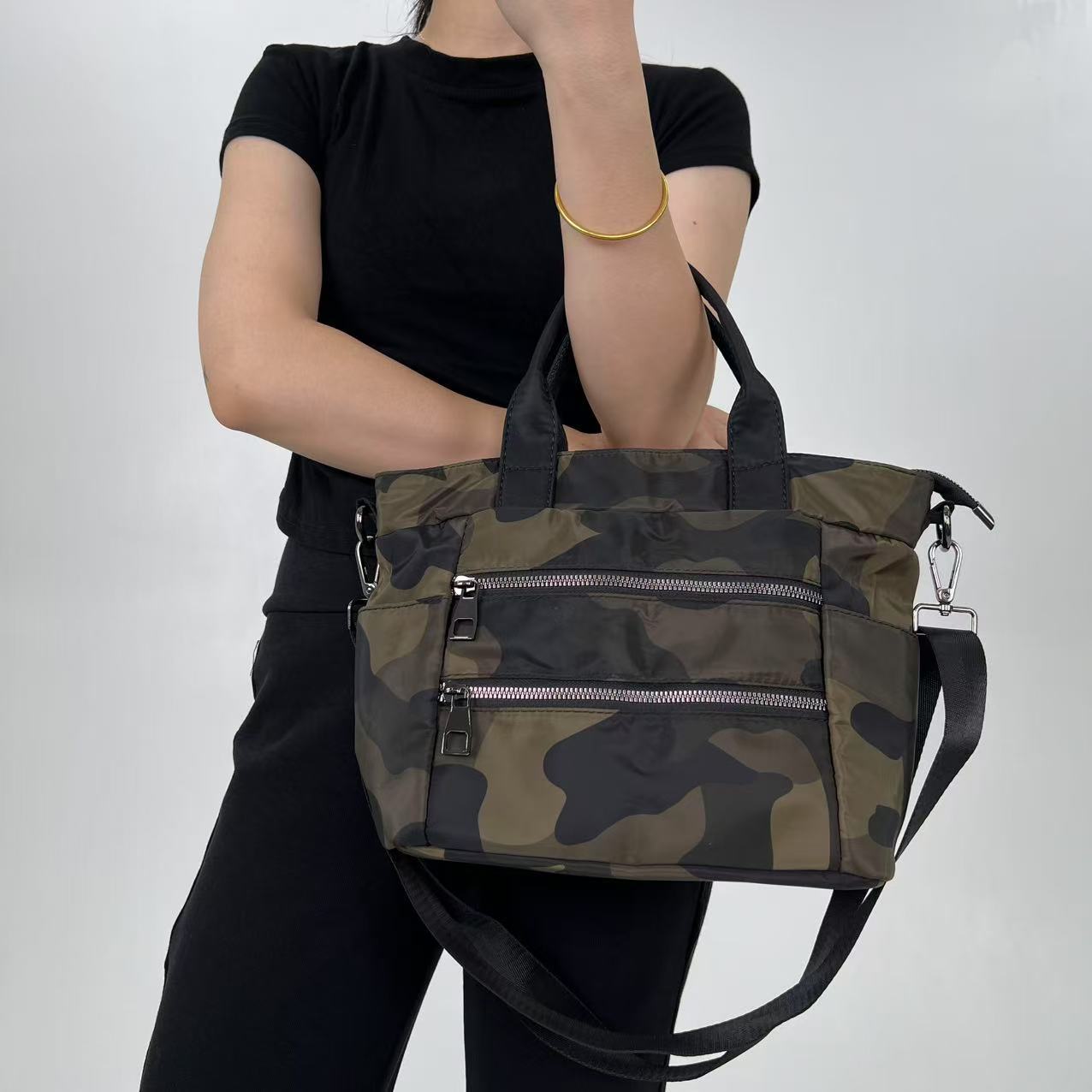 Women S Lightweight Nylon Handbag Personalized Multi-Pocket Contrast Shoulder Bag камуфляжный