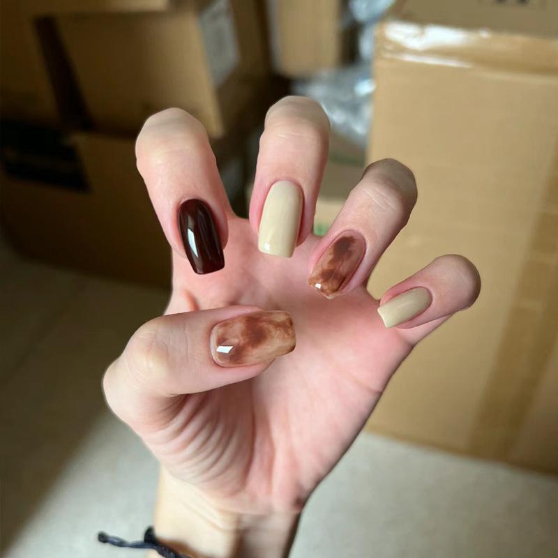 Caramel Amber Ombre Short Wearable Nails for Autumn/Winter