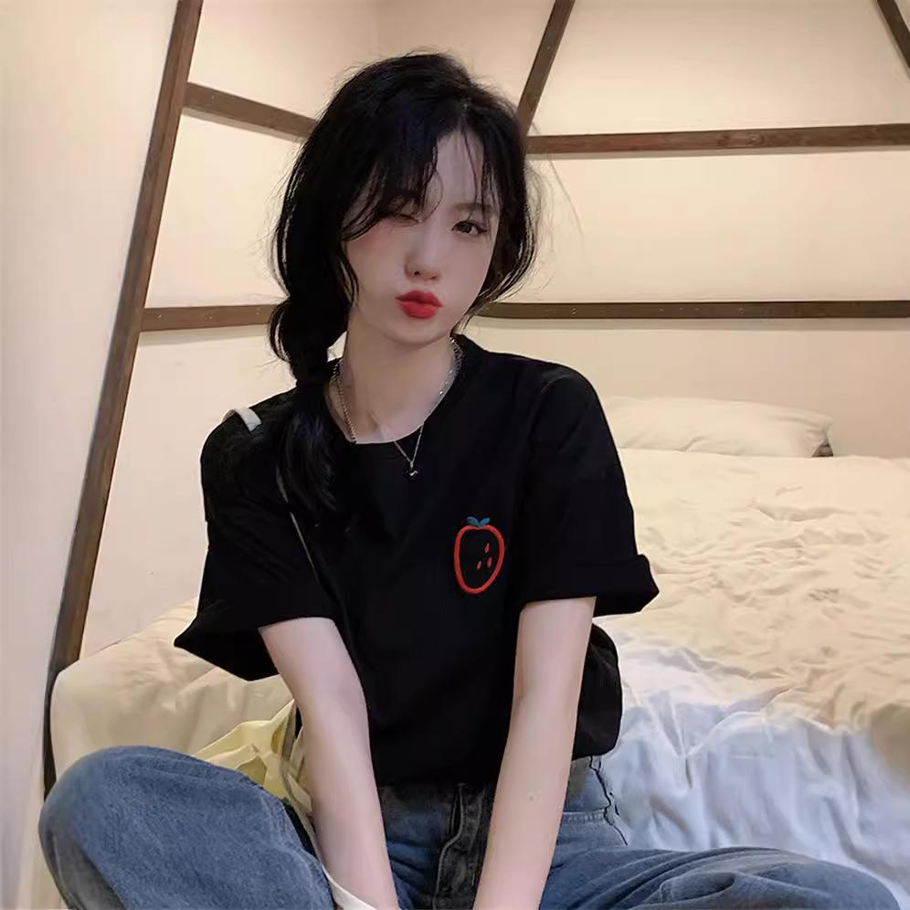 Hong Kong style short-sleeved t-shirt women's loose Korean version of cartoon strawberry tide student versatile half-sleeved white top suit summer