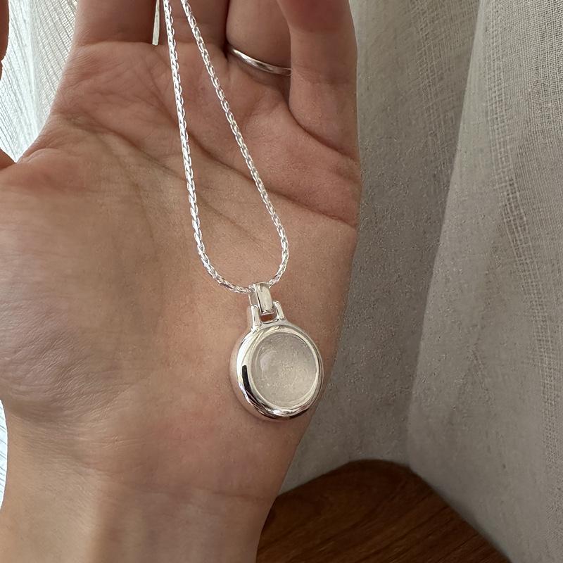 S925 Sterling Silver Niche Design White Agate Necklace Korean Fashion Simple Style Collarbone Chain