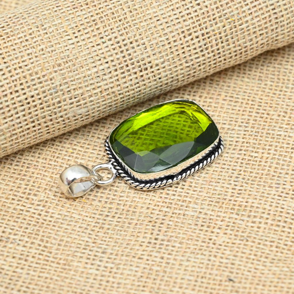 AAA+ Peridot Gemstone 925 Sterling Silver Jewelry Handmade Pendant For Her