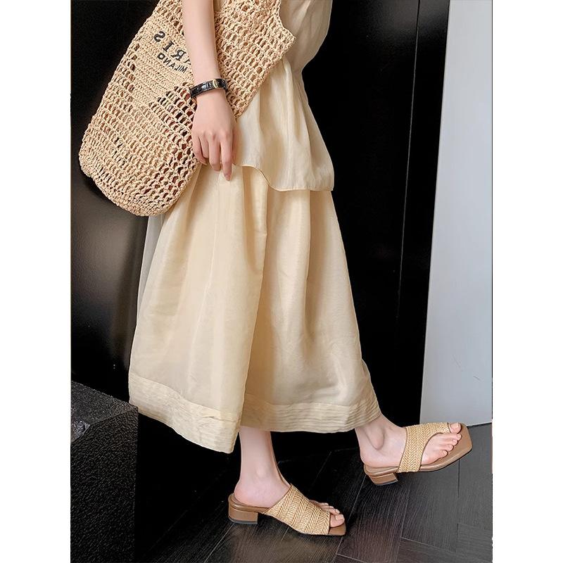 French retro vacation style woven toe cool slippers women's outer wear 2025 women's new niche design thick heel sandals