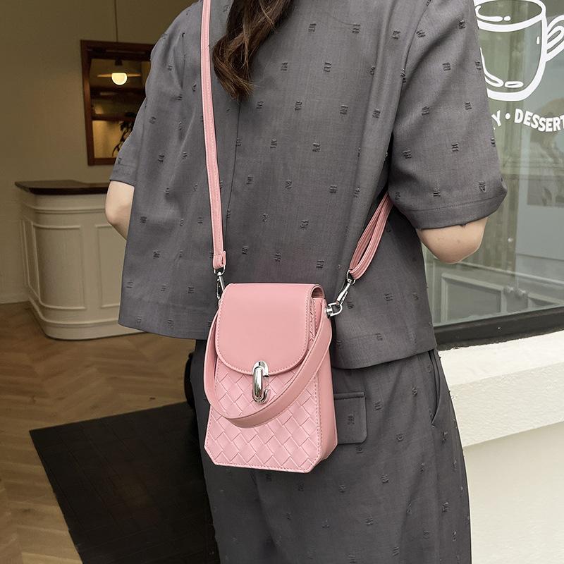 Today's popular bag women's new portable small square bag versatile messenger mobile phone bag small bag