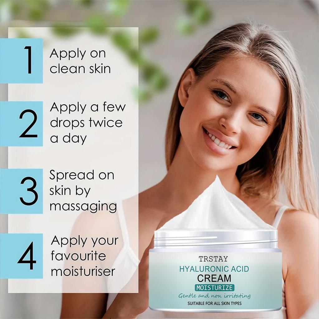 Die Creme glättet feine Linien und gleicht den Hautton aus, während Hyaluronsäure die Haut mit Feuchtigkeit versorgt und nährt und sie weich und verfeinert macht.