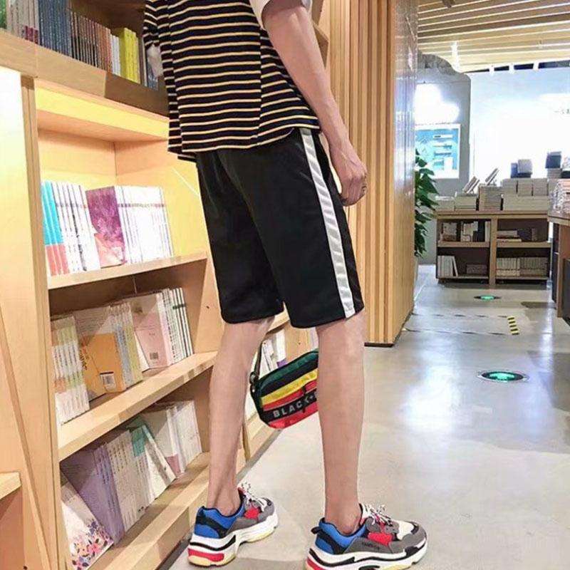 

Летние шорты для мальчиков-подростков, свободные универсальные брюки с пятью точками, студенческие повседневные тонкие мужские дышащие удобные спортивные шорты с тремя полосками M
