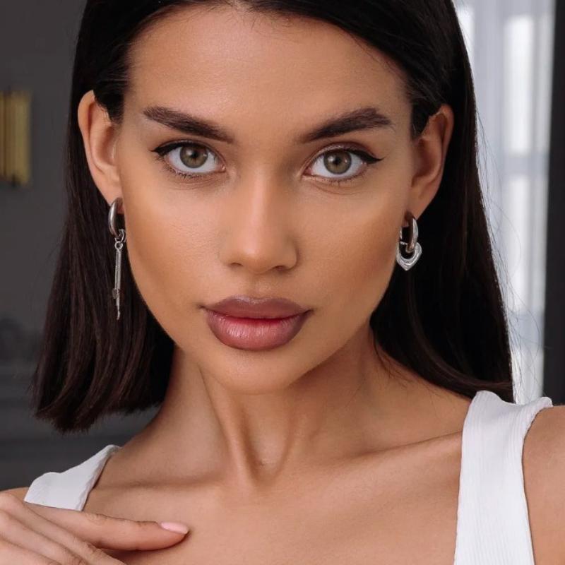 Vintage Personality Punk Heart Shape Tassel Stud Earrings Fashionable Charm Long Style Asymmetric Earring Jewerly Accessories