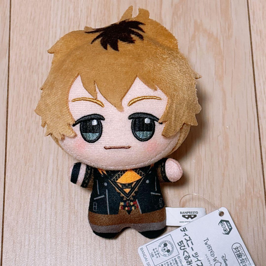 

Twisted Wonderland Dormitory Outfit Version Chibi Plushie Raggy