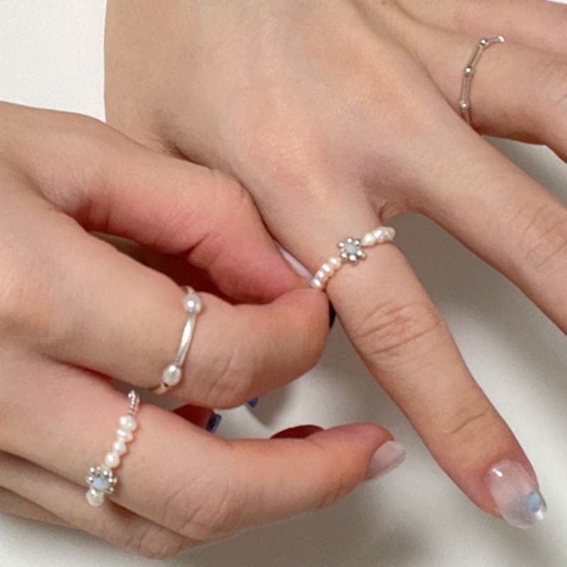 A Little Tickle Vintage Series Pearl Vintage Ring 01