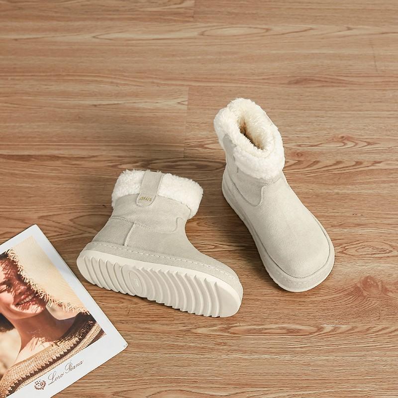 Medium tube snow boots women's 2025 new winter wool cotton shoes piled and thickened fashion warm short boots soft sole non-slip